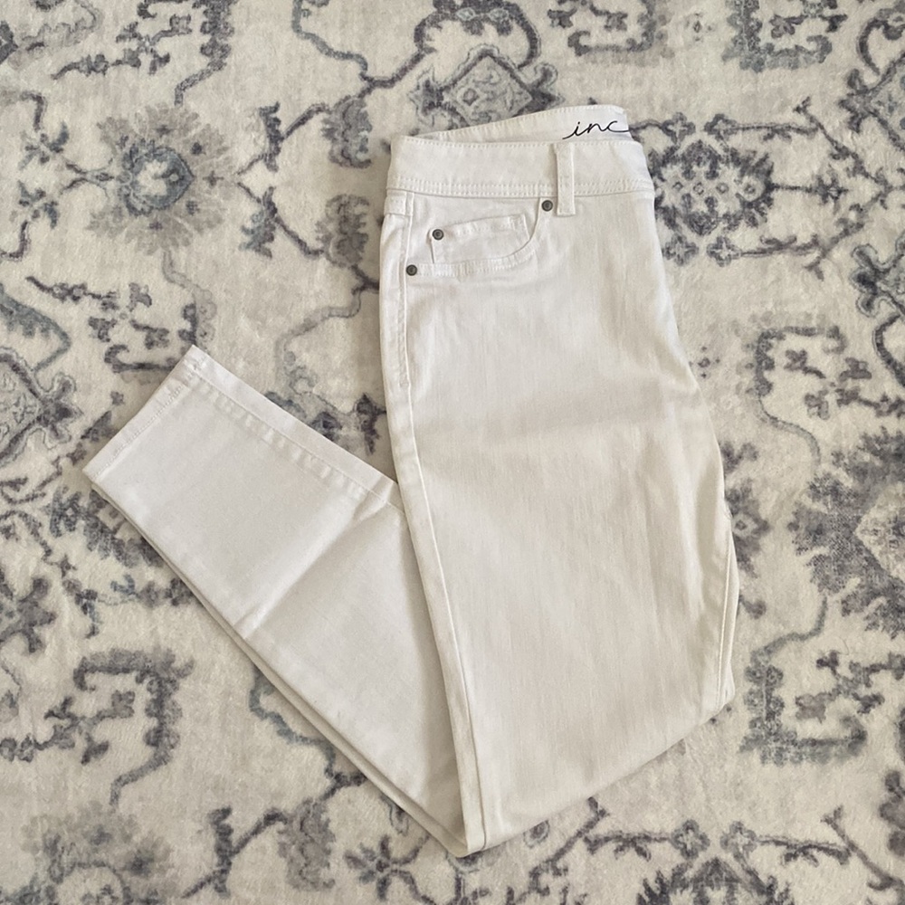 INC International Concepts - White Skinny Leg Jeans Regular Fit